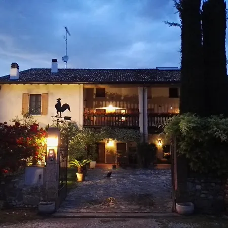 Corte Vallio Desenzano del Garda