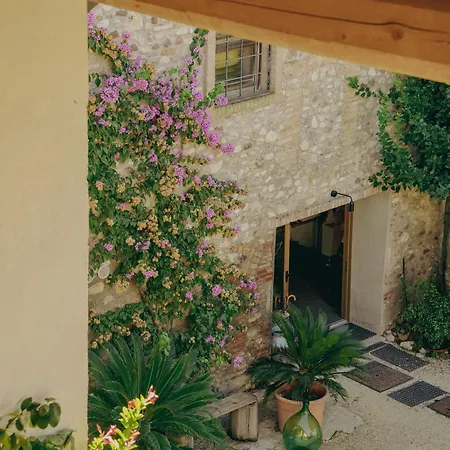 Corte Vallio Bed & Breakfast 4*