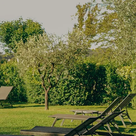 Corte Vallio Bed & Breakfast Desenzano del Garda